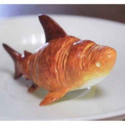 lishaharris's profile picture. Unresolved cake issues.