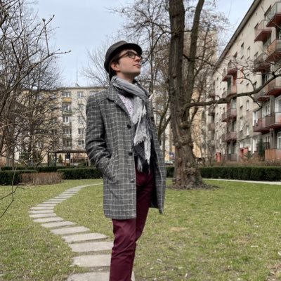 (He/him) 25yo 🏳️🌈 | 🇵🇱🇬🇧🇳🇱🇸🇰🇫🇷 | EU, Political science, Law & Journalism 💙💛 | RPGs, Board & Video Games | DM Open | AD acc: @PrinceNoRags (dead)