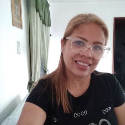 Lavezzi comete gafe e publica foto de Zabaleta nu no Twitter