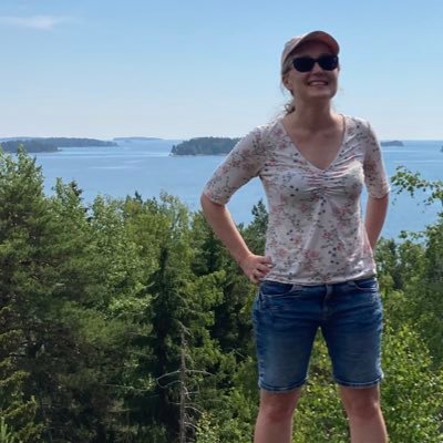 Helsinki-based journalist and writer. Soccer mom. @traumonen.bsky.social