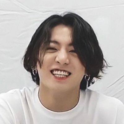 koobibunny's profile picture. And can you smile? 💜190601💜 | bts | skz | ‘98