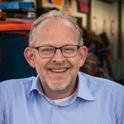 Hoofd Communicatie, Marketing en Fondsenwerving @KNBRD Reddingsbrigade Nederland, lifeguard & bestuurslid @reddingsbrigade Zandvoort.