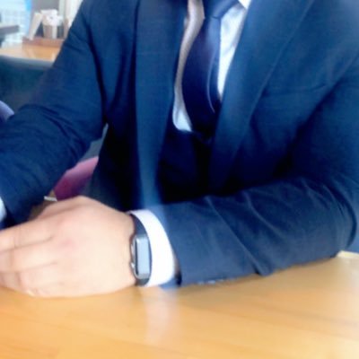 💼 Danışman | Kim bir kötülük görürse onu eliyle düzeltsin, gücü yetmezse diliyle, ona da gücü yetmezse kalbi ile buğz etsin. (H. Şerif)