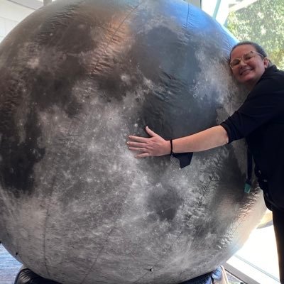 moonshakes's profile picture. Moon (and Mars) seismonologist.