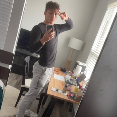 cristian_a001's profile picture. 