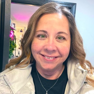 JeepLady76's profile picture. 