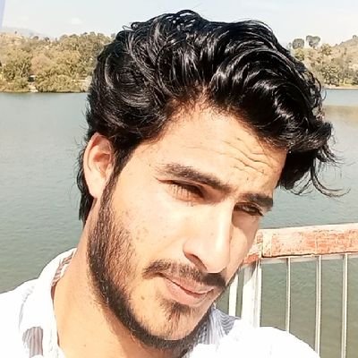 servant of Allah.
Tribal(Gujjarbakerwal)♥️👍 Bibliophile📖📚 favourite novel ( The great GATSBY) all rounder cricket player #gymnastic.💪