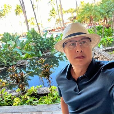 My name is George Lee .am so happy to been in this app . charting up with my friend and fan . and family too . am so grateful to all have a nice day