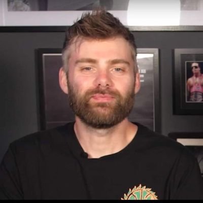 Lead Character Artist @SumoLeamington Past Credits inc StarWars | Hunters, Sea of Thieves, Transformers Universe https://t.co/PVq6DFh5rR
