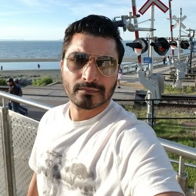GoldeToor's profile picture. 