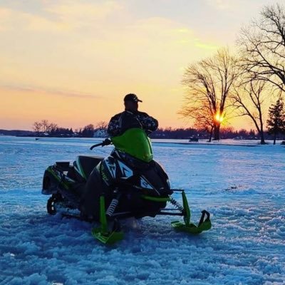 tj_hallman's profile picture. Marathon runner, and everything Hawkeye sports👌🏼 Philippeans 4:13. Together, we can do better. #ANF I will call you a clown.