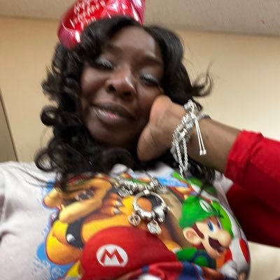 MoachiaB's profile picture. Ready 4 whatever life is gud!🙊🙉🙈 Thankful God blessed me with my own brain 🙏🏾 God help the robots think for themselves AMEN‼️💯