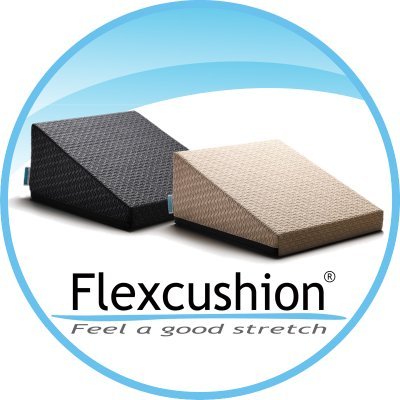 Flexcushion, an amazing stretch helper, derived from Sumo's Matawari Stretch. Stretch / Yoga / Pilates. フレックスクッション、骨盤を立て 効果的にストレッチ！相撲の「股割り」をヒントに開発! 🇯🇵