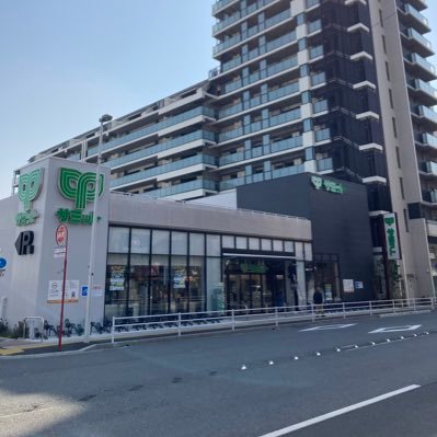 はじめまして❗️わくわくする商品や売場がいっぱい☺️あの浦安市場跡にオープンしたスーパーマーケットです。お店の情報などちょくちょくつぶやいていきますのでよろしくお願いします🤲