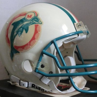 横浜の端っこに生息しているMiami Dolphinsファン🐬🏈
NPBは横浜DeNAベイスターズ⭐⚾を応援。
最近はペット関連に やたら❤️を押すアカウント。
怪しいアカウントからのフォローは即ブロックします。