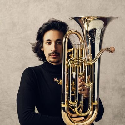 🔸International Euphonium Soloist ——————🔸Artist and signature model Adams brass ———🔸Artist & Signature model Brass Lab. MoMo ——🔸Artist Denis Wick