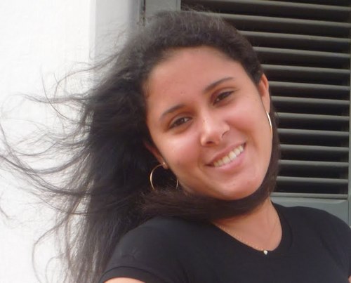 Eu amo as palavras, mas sou completamente apaixonada por atitudes.''