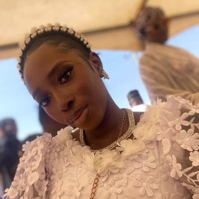 I. O,
financial analyst🎓, mum to a beautiful butterfly,Girlmom ,and i love God to the bone.