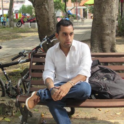 crisfer_hol's profile picture. Learning all about Publicity & Marketing in Digital... 
Passion for motorcycles 🏍️