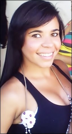 ' Construindo minha vida,buscando meus sonhos ,caindo e levantando,vivendo e aprendendo .
