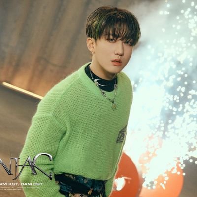 Khaleedaazmi's profile picture. RAKYAT MALAYSIA | STAY | SHE/HER | BLUR | SWAG | LET'S BE MOOTS 🍨