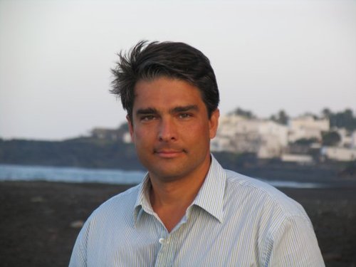 raisingheel's profile picture. Founder, Ooma Tesoro's Marinara sauce