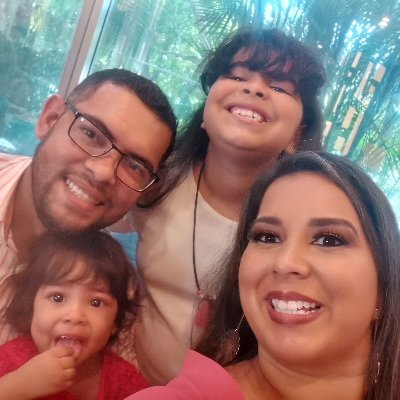 Proud Mom Danna y Hanna Paola, Sergio's wife,Estudiante de Odontologia  #Panama