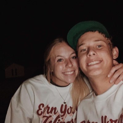 josiahburns_'s profile picture. College student. Red Sox fan