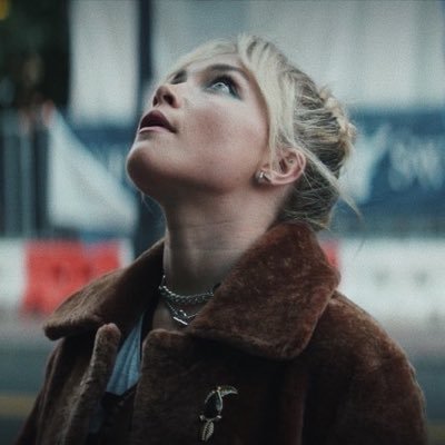 asignof's profile picture. #1 wanda maximoff defender (she/her)