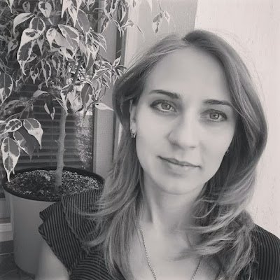 tinaatarr's profile picture. 