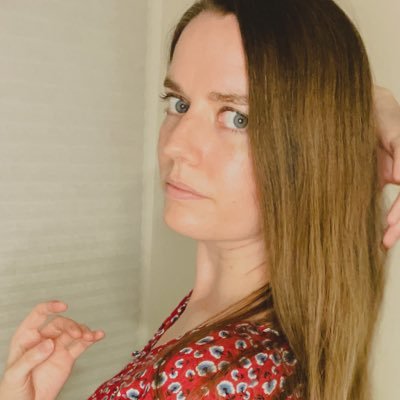 callienerd's profile picture. formulator, designer, co-founder @notoxlife