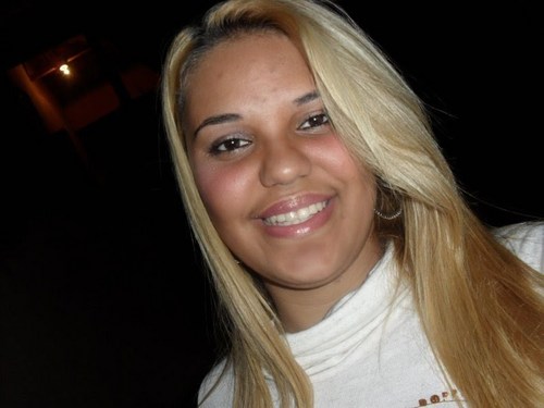 Monique_123456's profile picture. Melhor do que ver um sorriso, é ser o motivo dele!