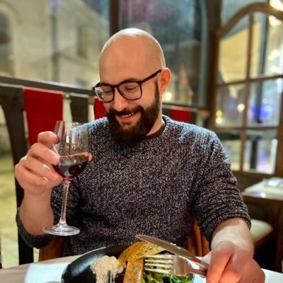 WilliamlilSdr's profile picture. Building the first startup OS with La Mashine