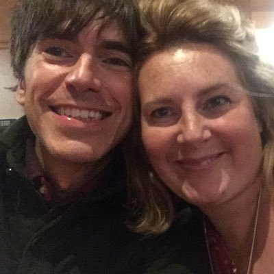 thomsoncrews's profile picture. 🎵The Beatles/Doors/Oasis/60s/90s 🌎Travelling 🏎️Schumacher #keepfightingmichael🙏 📚Reading 👩‍🦰👦👦🐈‍⬛Family 💙Chronic pain/fibro/ME/CFS