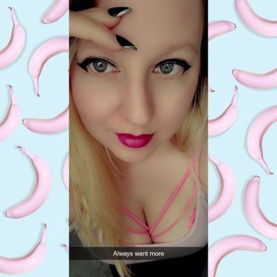 18+ only account. part time sex worker full time bitch
* sessions 4- SPH, humiliation, drain, intox, shopping, cbt, chastity, joi, CEI, denial, CFNM, cuck*