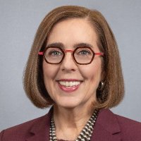 Governor Kate Brown(@OregonGovBrown) 's Twitter Profile Photo