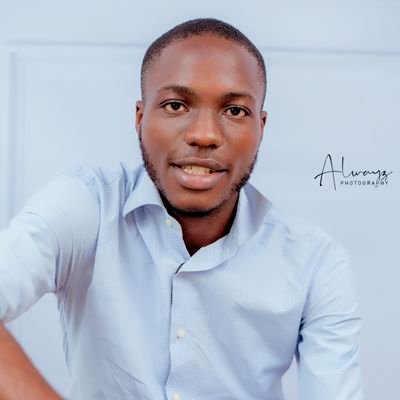 realMarkEsan's profile picture. Once just writing content.
Now helping brands build system that attract, engage, and convert through strategic content.
Transformation Strategist
Newsletter ↓