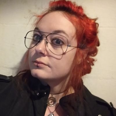 Grandma_Caw's profile picture. just a fuck that likes to duck