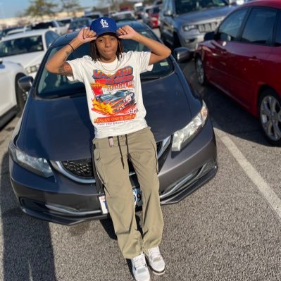 will24_c's profile picture. 22🏳️‍🌈|👻:clilly.24😋|IG: Clilly.24☘️