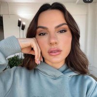 Alev Yakar (@alevyak18515992) Twitter profile photo