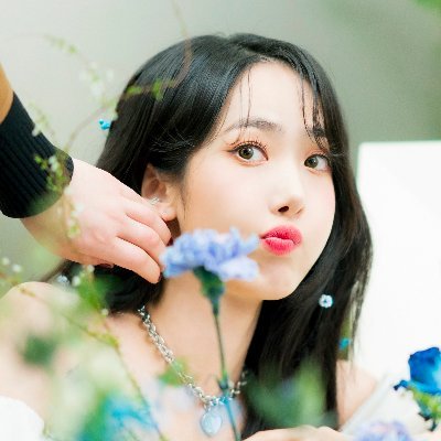 Backup account | Fan account (i talk about SinB a LOT!) | GFRIEND (여자친구) ° VIVIZ (비비지) ° SinB (신비)
📌 VIVIZ DEBUT! https://t.co/EKC8amLobW