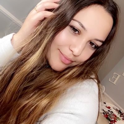 sc//katelyn1618 insta//katelyn.peraless