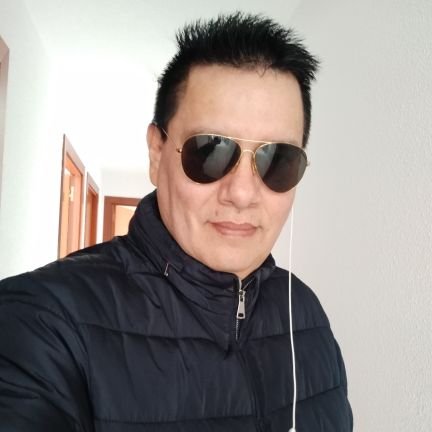 No soy un ejemplo para nadie y tampoco sigo el ejemplo de nadie, dejo huella en mi camino y sigo mi instinto persiguiendo mis sueños 🚶🚶🚶#CharlyBobRZ #artista