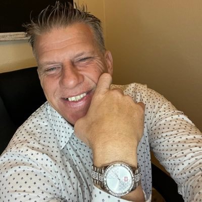 My goal in life is to inspire others, grow and sell A lot of houses here in the great state of Texas! Join me on my journey and I will share what it’s like!