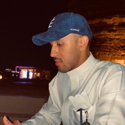 الحياة هي أمي ثم أمي ثم أمي❤️|| من عشاق القهوة☕️ و مهُتم بالرياضه🏃🏻♂️|| خاطبوا الناس على قدر عقولهم👌🏼||