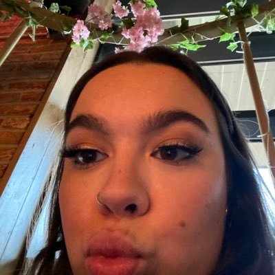 caitlynrileyx's profile picture. 