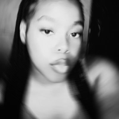 amahlenguse_'s profile picture. 