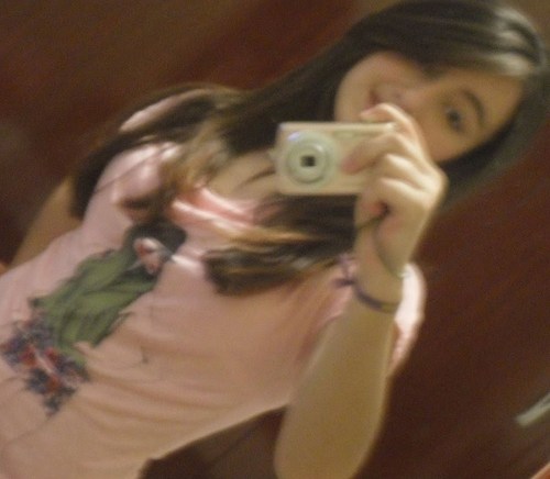 Não escolha a pessoa mais bonita do mundo escolha a pessoa que deixa seu mundo mais bonito !