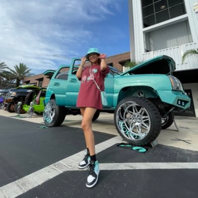 scarlehh's profile picture. I’m pretty boring we’ll probably get along if u smoke weed 🥰 OC/LA LATINA 🇲🇽 ✨