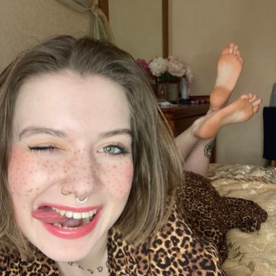 HimynameisYeah's profile picture. https://t.co/k0NYMkqX7Q ⬆️ follow for private fetish content 💕🦶🏼 👅DM with your personal custom ideas ☺️ 💴 ‼️NO MEETS UP‼️
